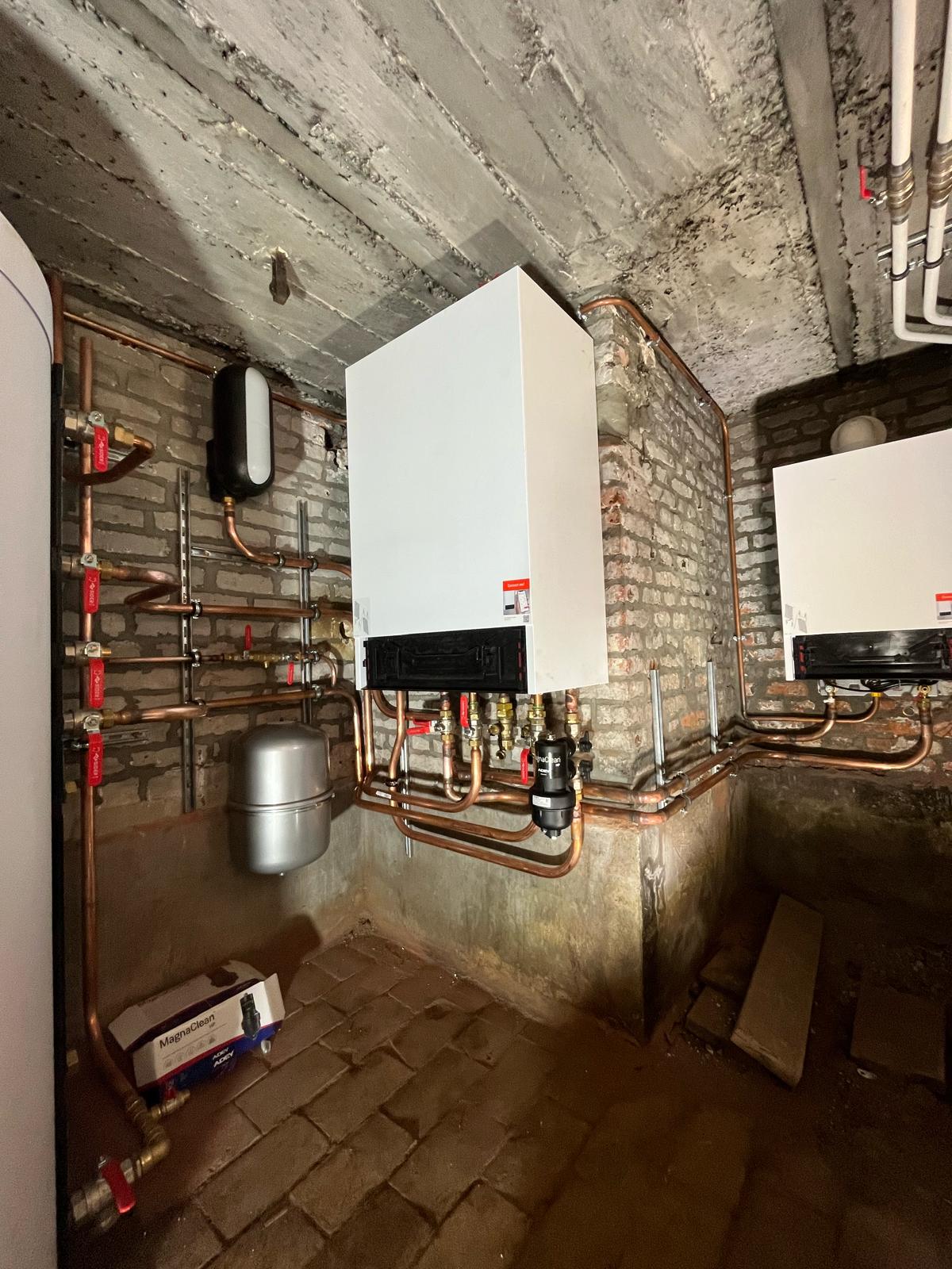 Divi-Image-Hover-Hero-Image-3-1