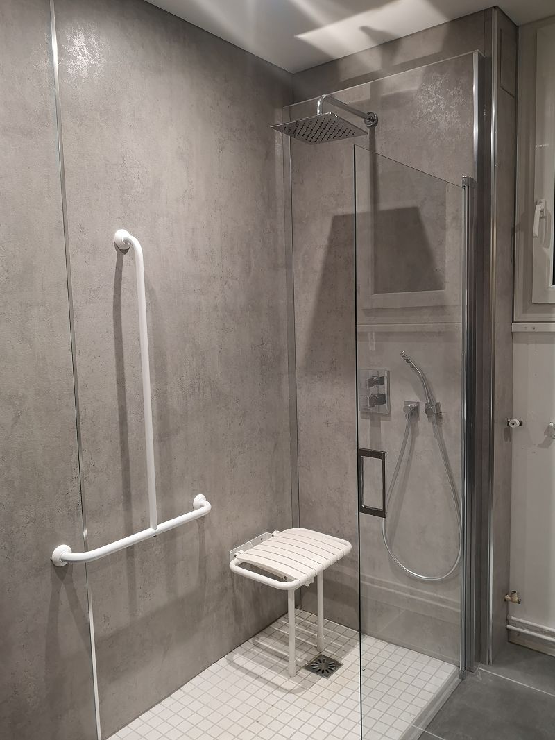 Divi-Image-Hover-Hero-Image-3-1